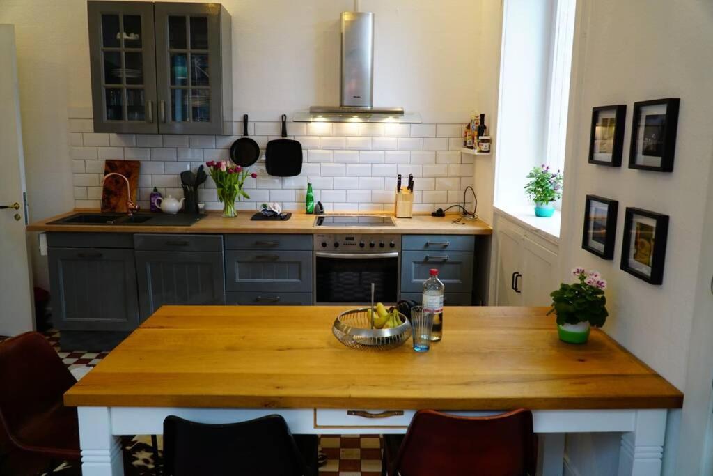 Grosszuegige 185M2-Altbauwohnung In Bestlage 7Zimmer-2Baeder-2Kuechen-2Wcs Hamburgo Exterior foto