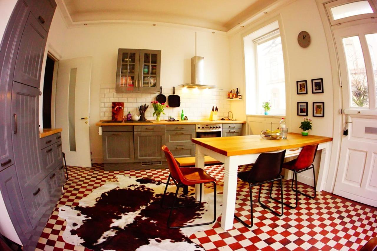 Grosszuegige 185M2-Altbauwohnung In Bestlage 7Zimmer-2Baeder-2Kuechen-2Wcs Hamburgo Exterior foto