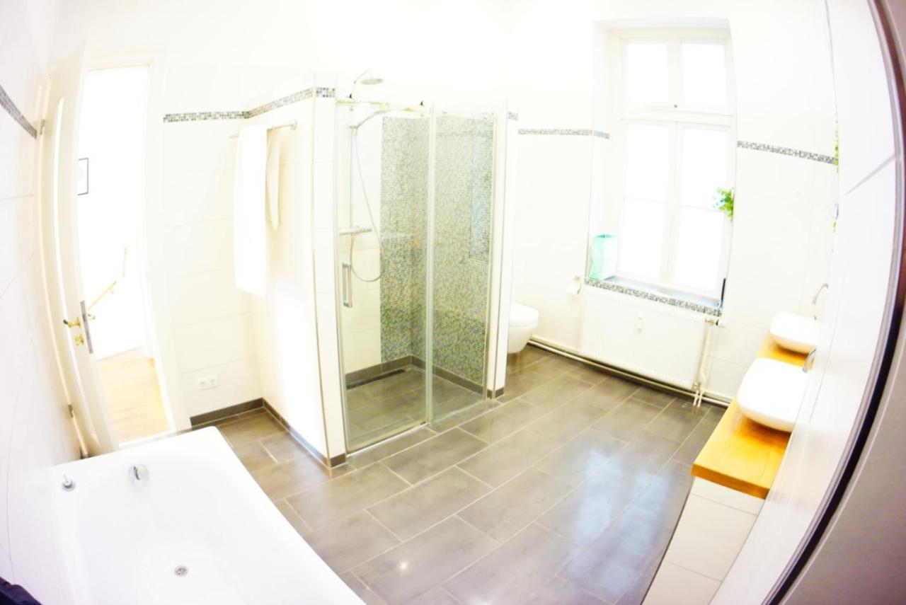 Grosszuegige 185M2-Altbauwohnung In Bestlage 7Zimmer-2Baeder-2Kuechen-2Wcs Hamburgo Exterior foto